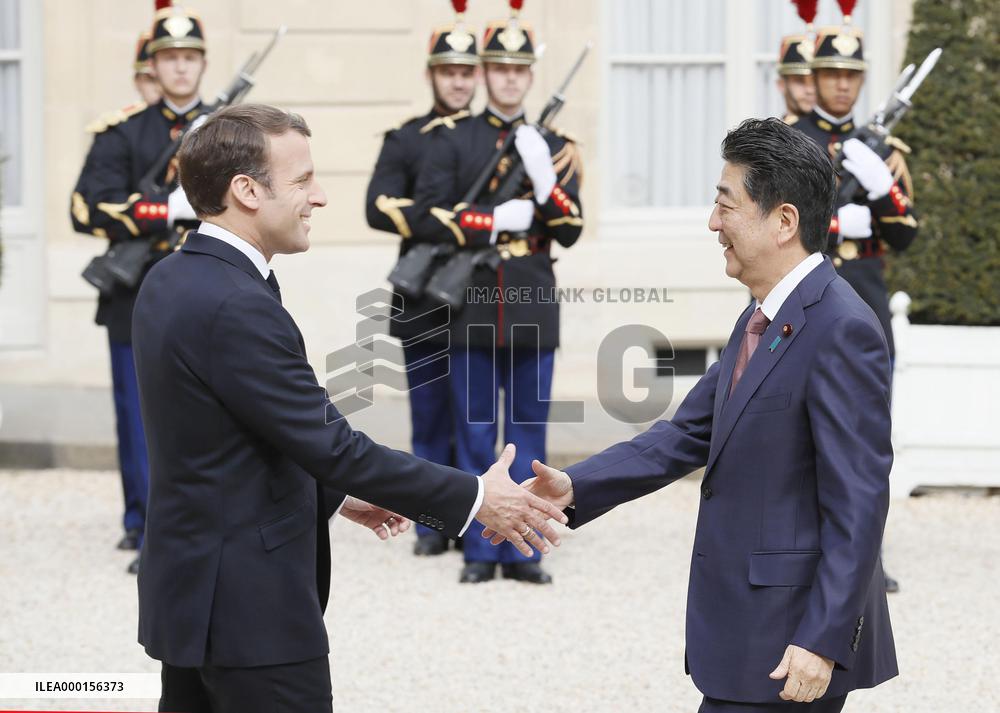 Abe-Macron talks