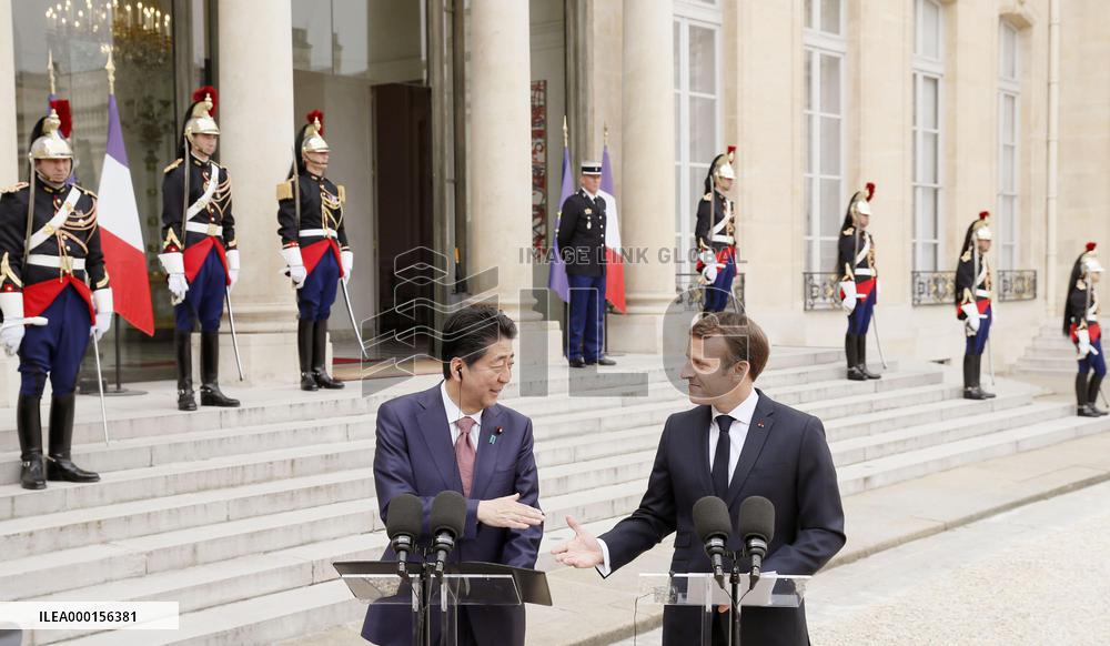 Abe-Macron talks