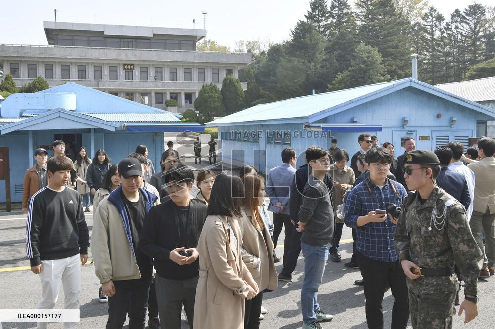 Resumption of public tours to part of Panmunjeom