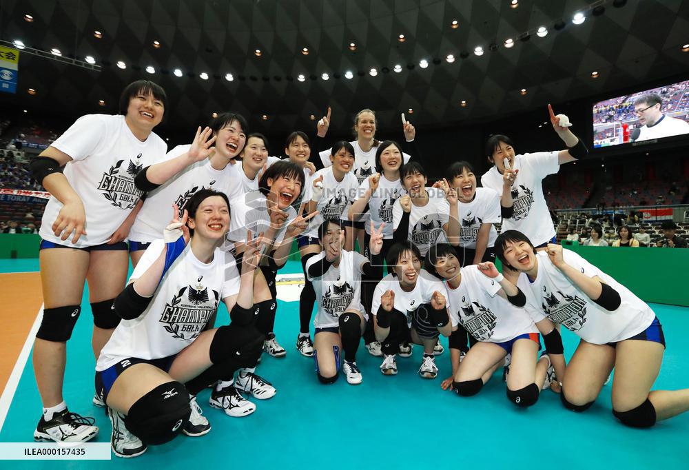 Volleyball: Toray's victory at national c'ships