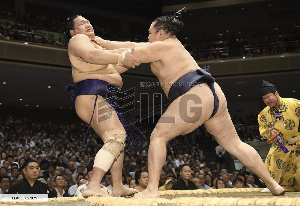 Summer Grand Sumo Tournament