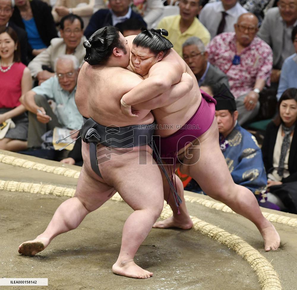 Summer Grand Sumo Tournament