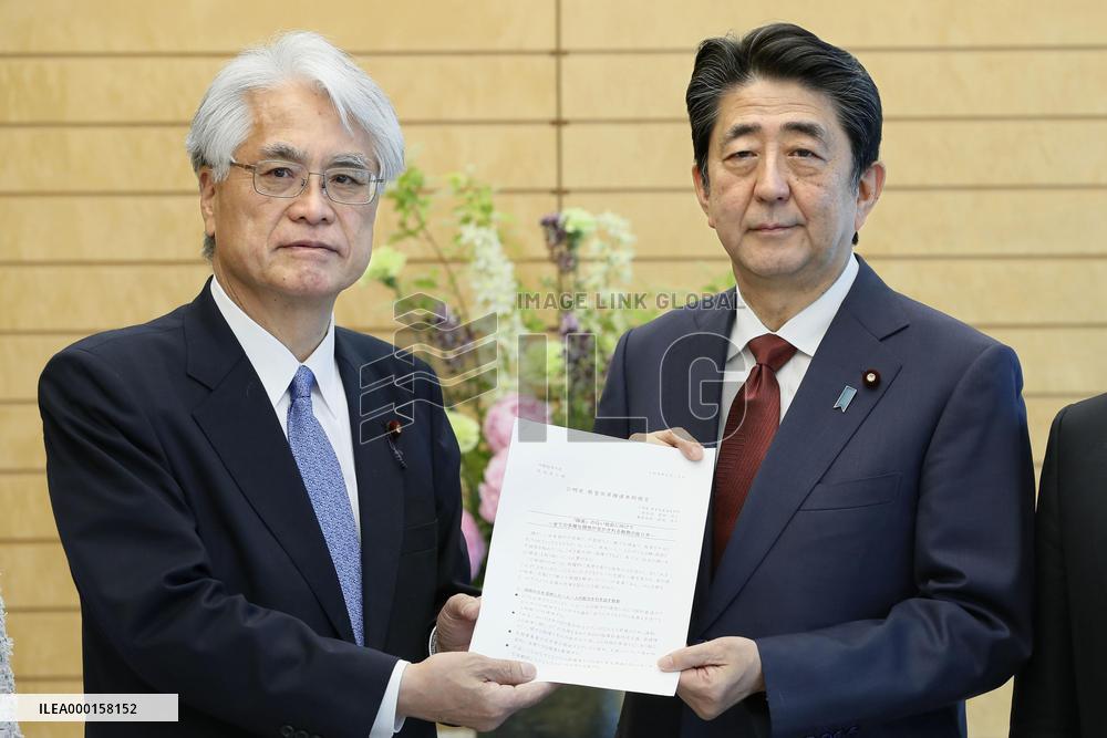 Japan PM Abe, Komeito's education unit chief