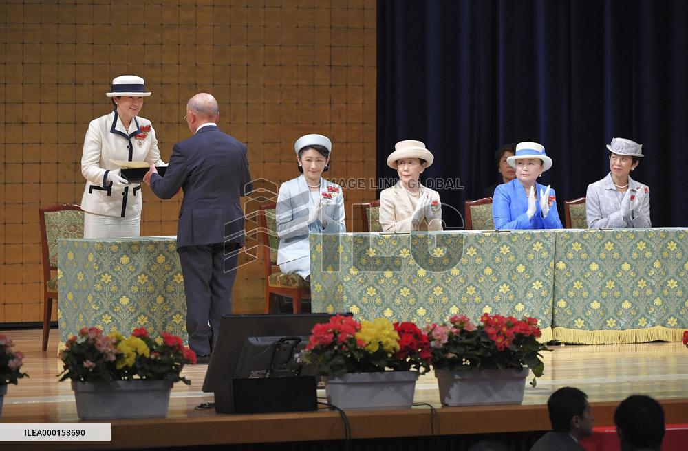 Japanese empress at Red Cross event