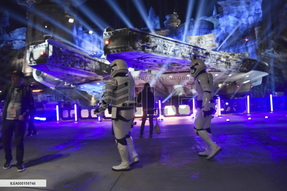 New "Star Wars" attraction at Disney Park