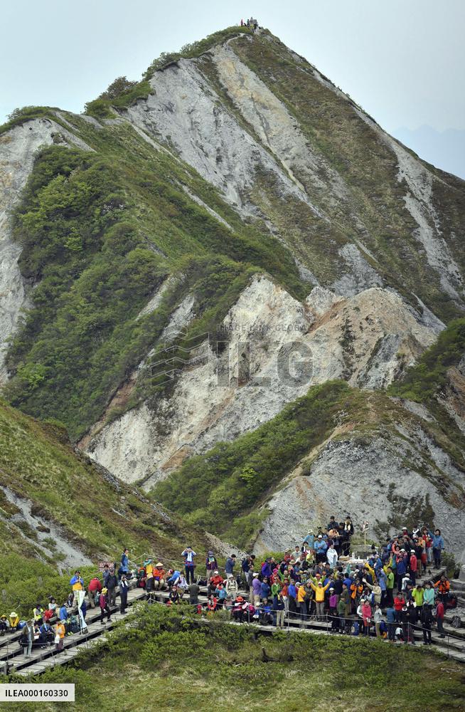 Season opening of Japan mountain for climbing