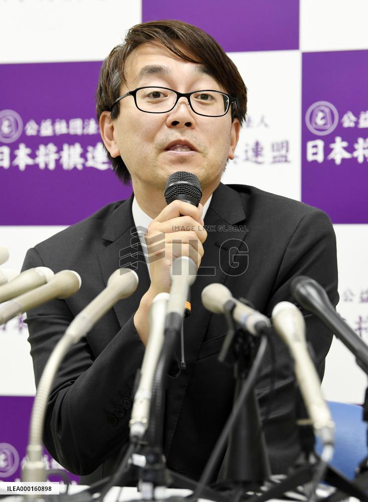 Shogi record-breaking win by Habu