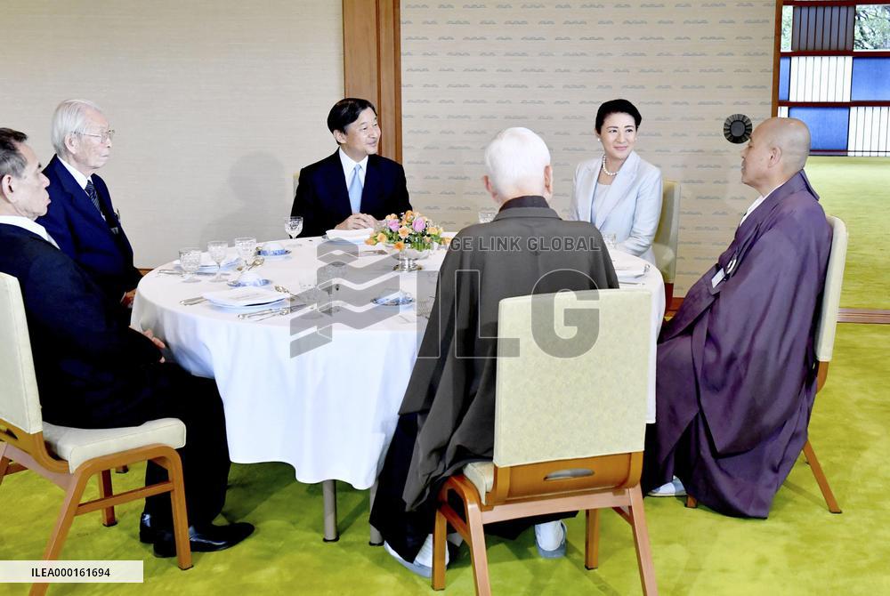 Japanese imperial family with art award recipients