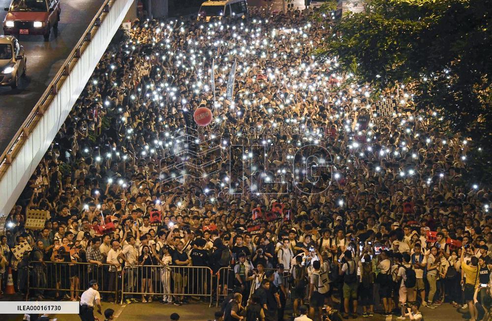 H.K. march against extradition bill