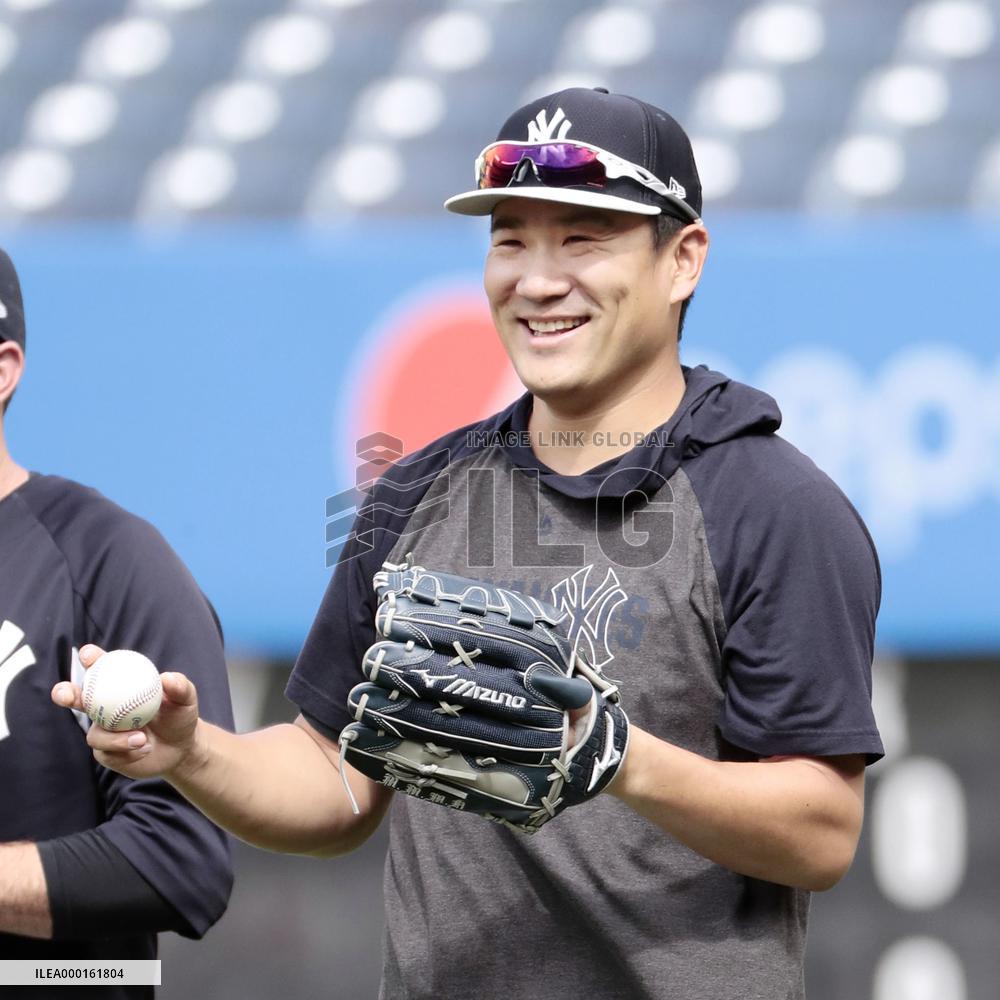 Baseball: 1st MLB series in Europe