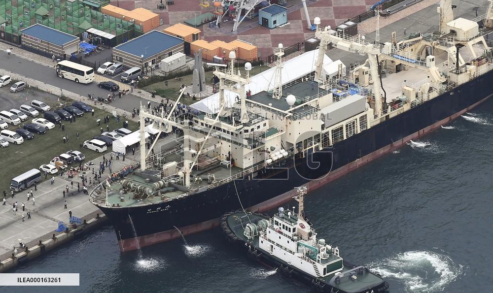Japan resumes commercial whaling
