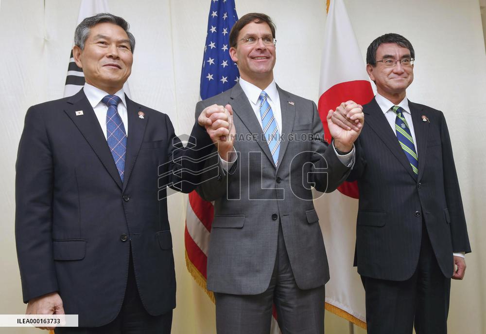 U.S., Japan, S. Korea defense chiefs