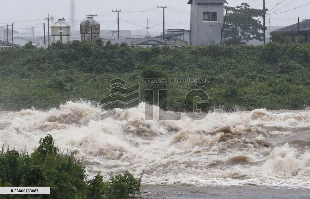 Heavy rain in southwestern Japan