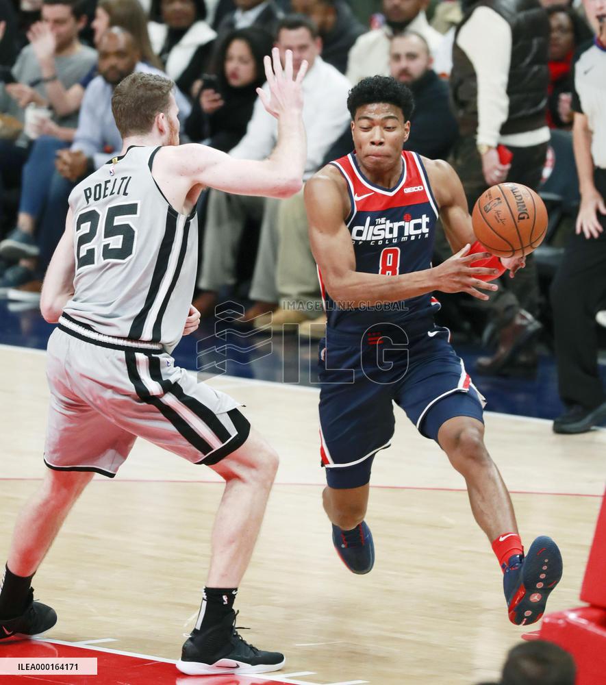 Basketball: Wizards v Spurs