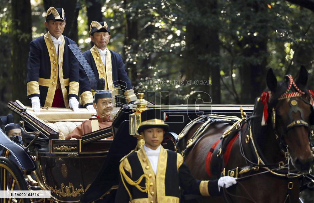 Emperor's visit to Ise Jingu shrine