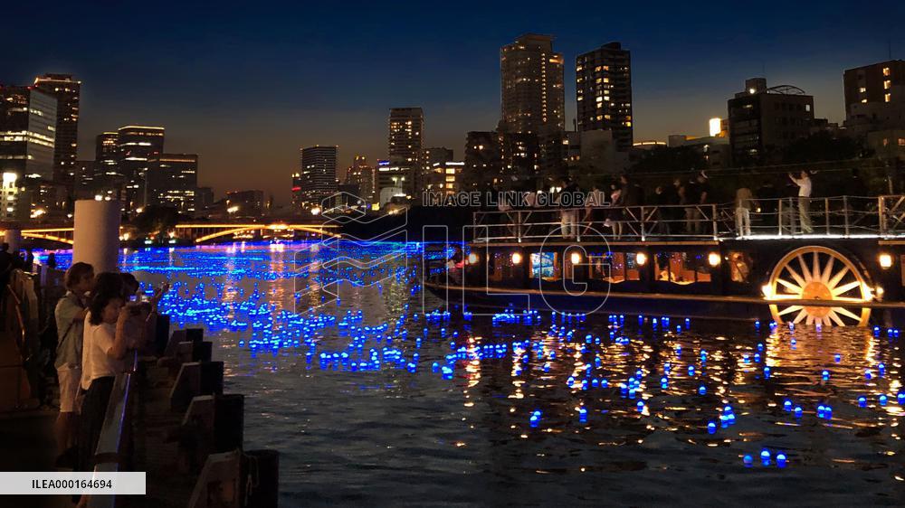 Lighting up Osaka river