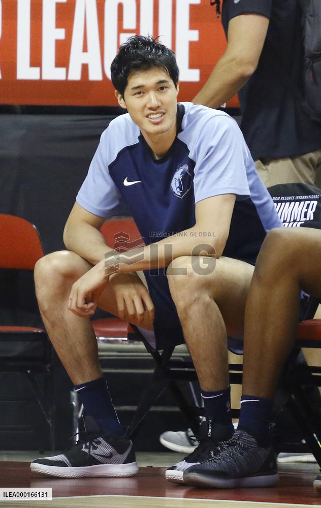Basketball: Grizzlies' Watanabe