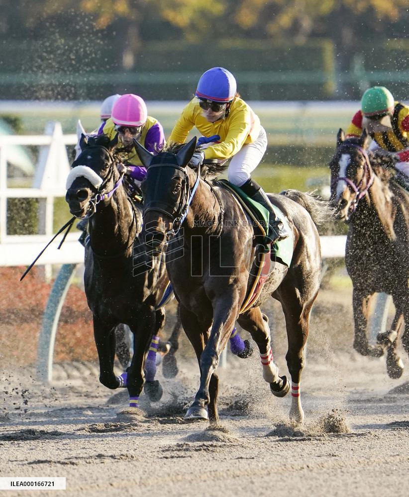 Horse racing: 1st graded race win by Japanese female jockey