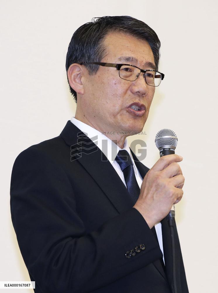 Seven-Eleven fails to pay wage portions to workers