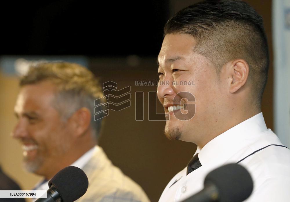 Baseball: Yoshitomo Tsutsugo joins Rays