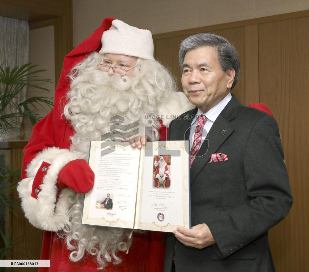 Santa Claus visits southwestern Japan prefecture