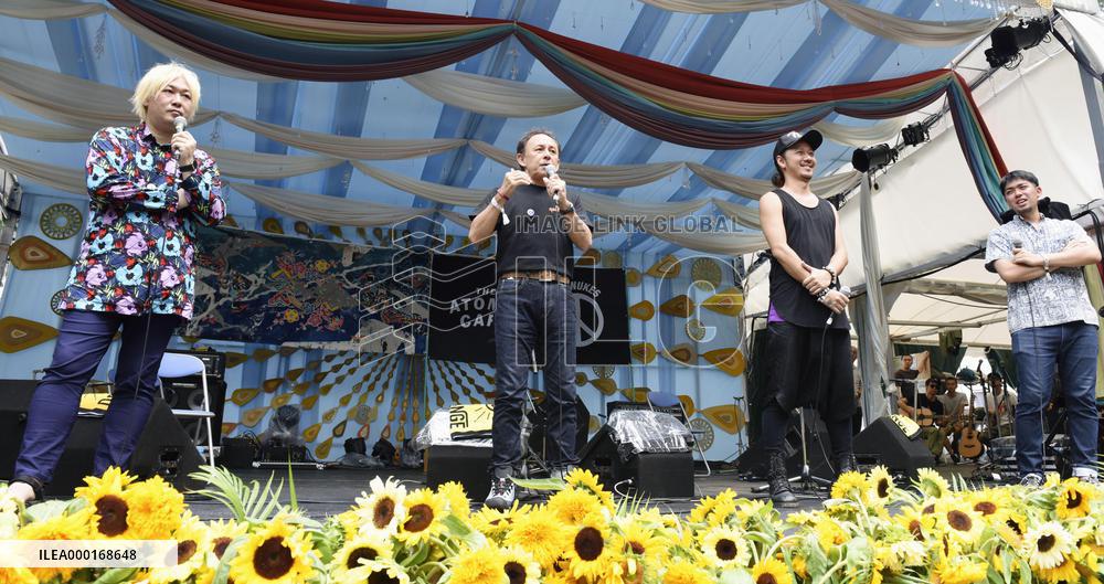 Okinawa governor at Fuji Rock Festival