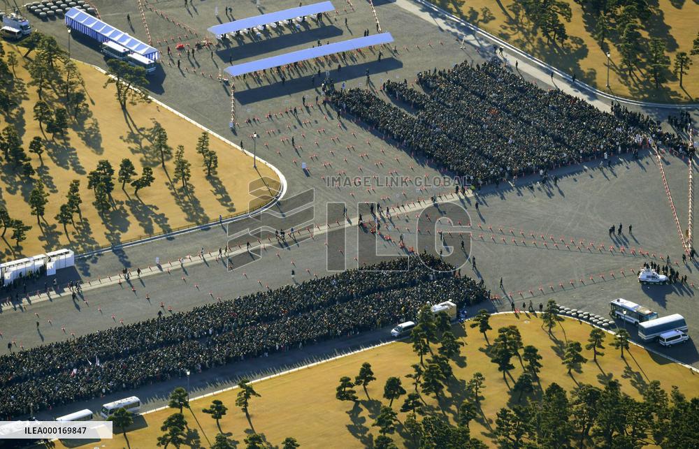 Japanese emperor greets New Year well-wishers