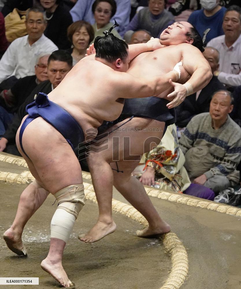 New Year Grand Sumo Tournament