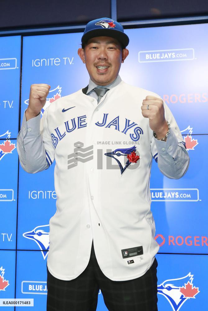 Baseball: New Blue Jays pitcher Shun Yamaguchi