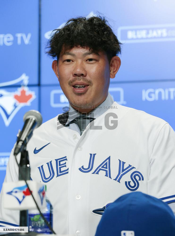 Baseball: New Blue Jays pitcher Shun Yamaguchi