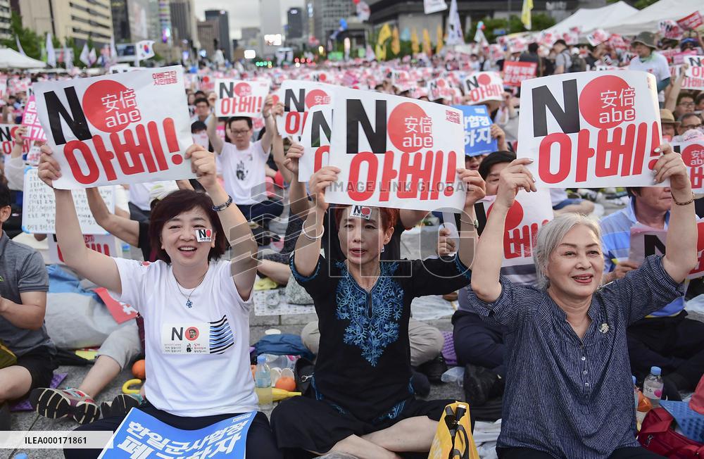 Protest against Japan in Seoul