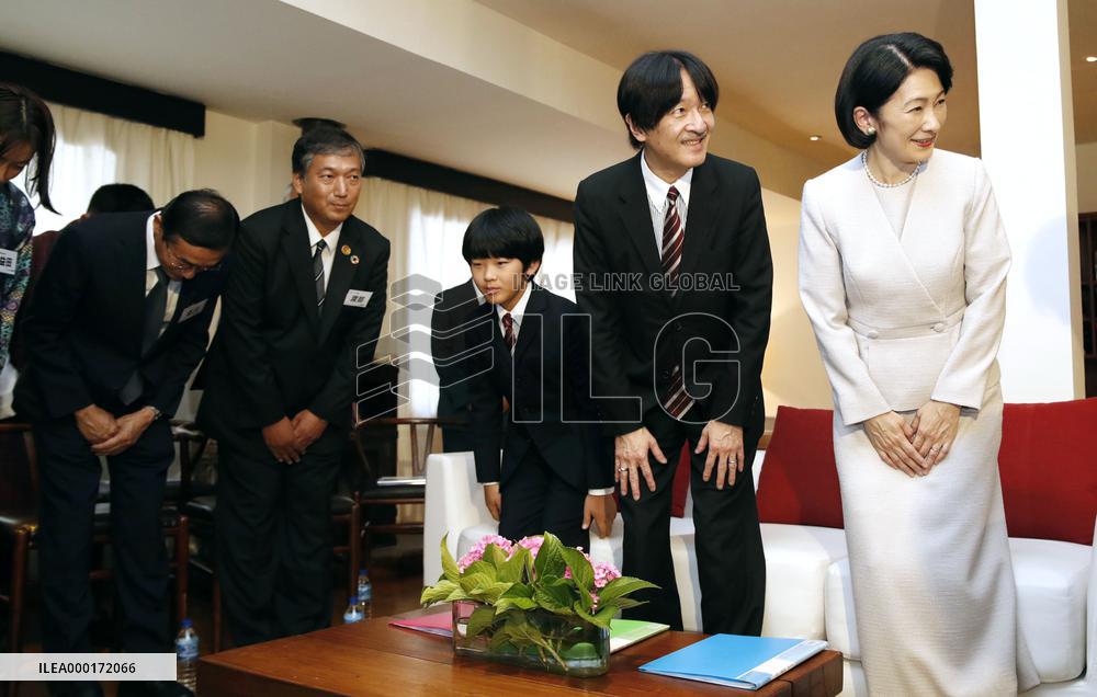 Crown Prince Fumihito's family travels to Bhutan