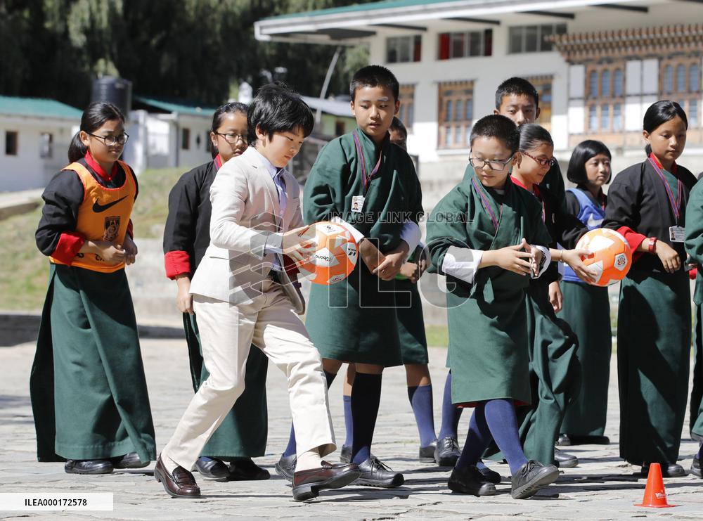 Japanese crown prince's family in Bhutan