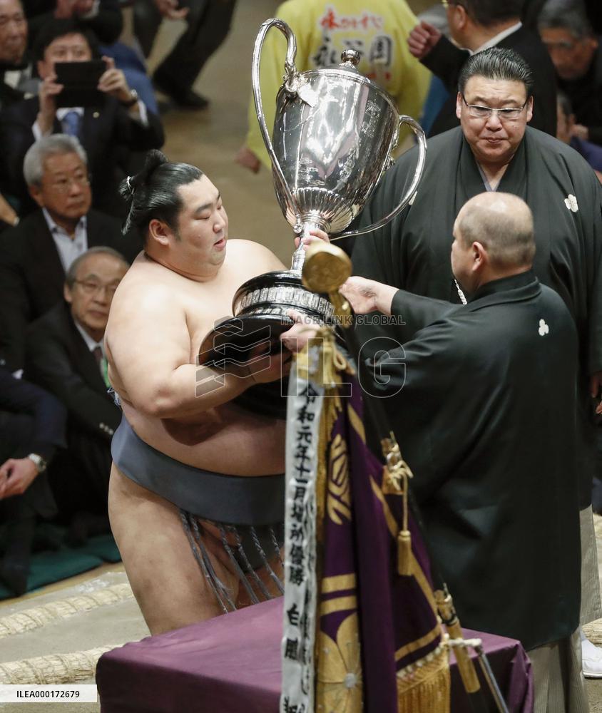 Sumo: Tokushoryu claims maiden title at New Year meet