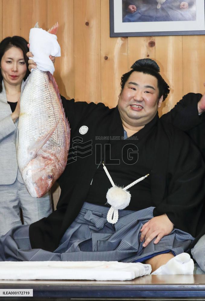 Sumo: Tokushoryu claims maiden title at New Year meet