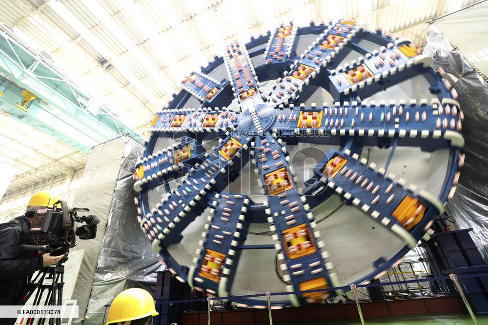 Excavating machinery for linear shinkansen project