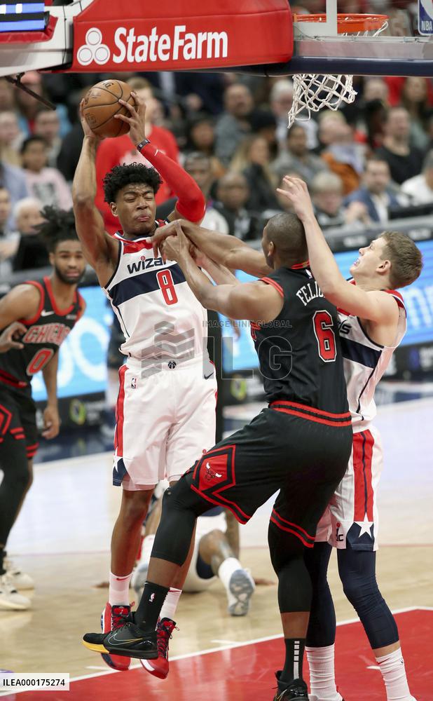 Basketball: Wizards v Bulls
