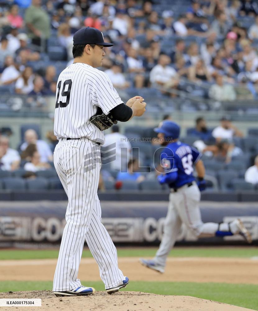 Baseball: Rangers v Yankees