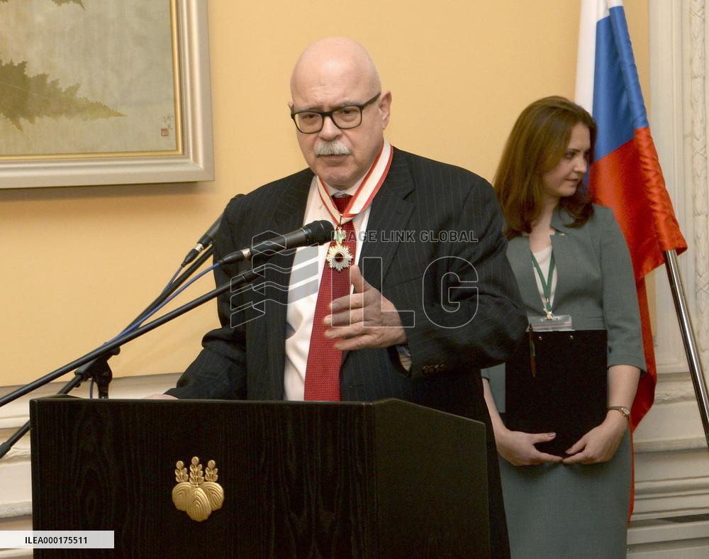 Japanese order presented to Carnegie Moscow Center director