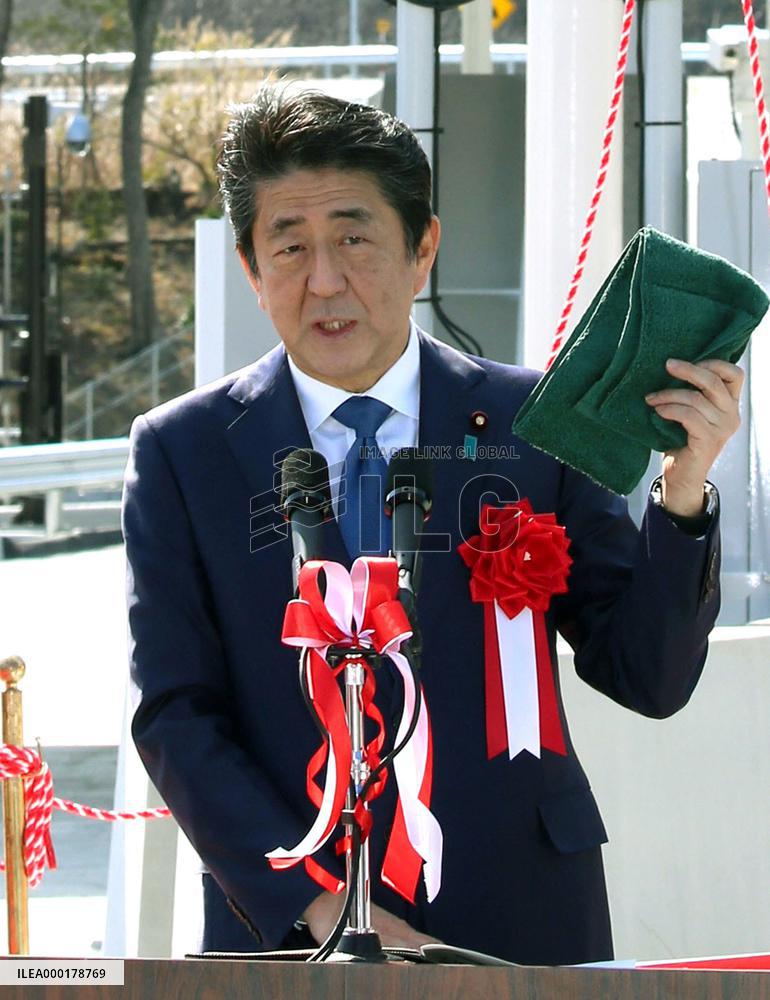 Abe in Fukushima ahead of quake-tsunami anniversary