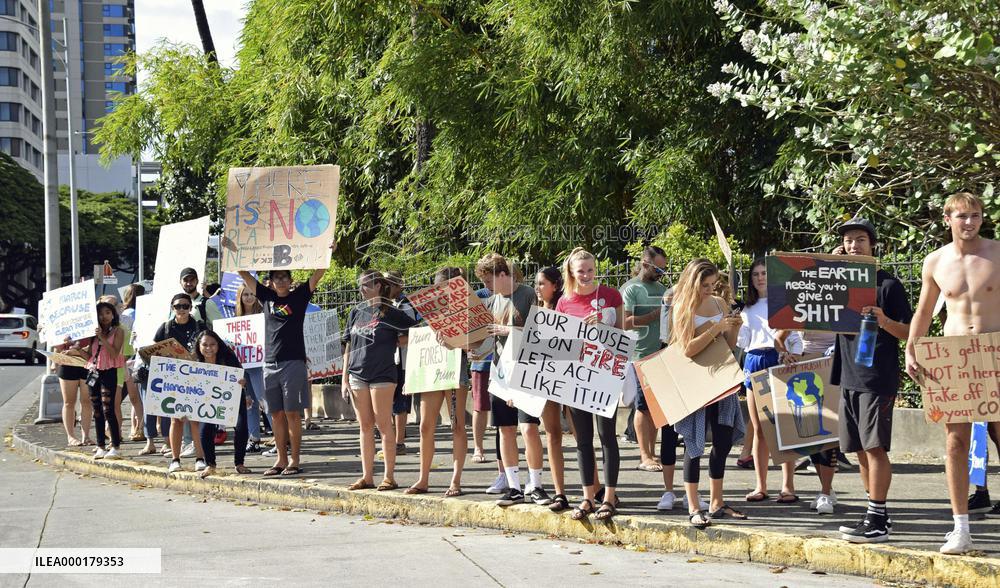 Young people participate in global climate strike