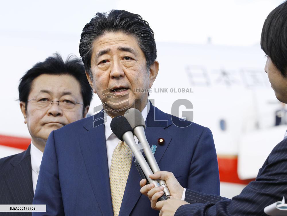 Japan PM Abe leaves for New York