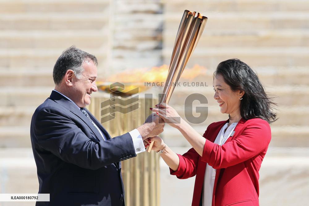 Olympic flame handed over to Japan