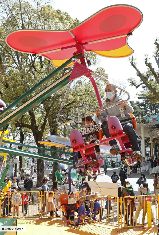 Reopening of Tokyo amusement park after virus-led closure