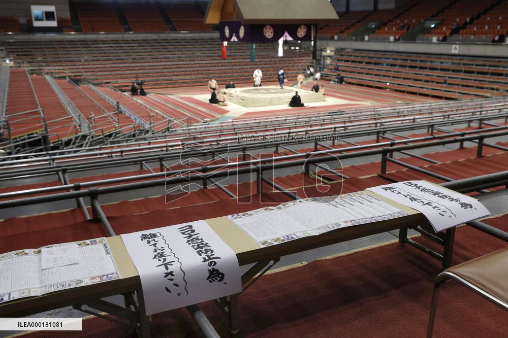 Sumo: Spring tourney without fans