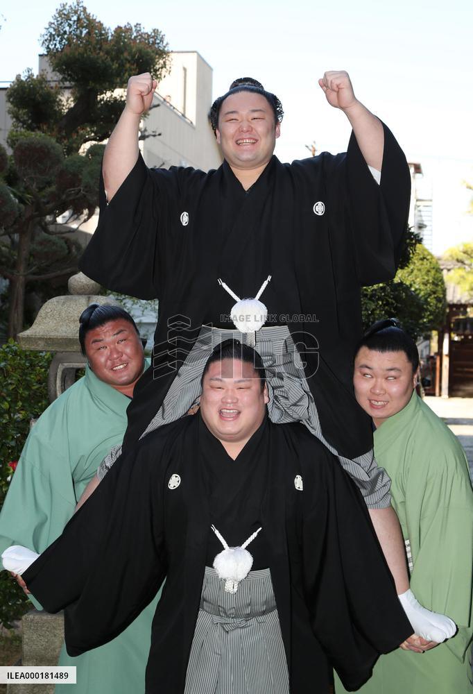 Sumo: Asanoyama's promotion to ozeki