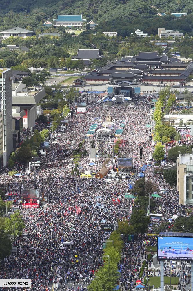 Protest against justice minister in S. Korea