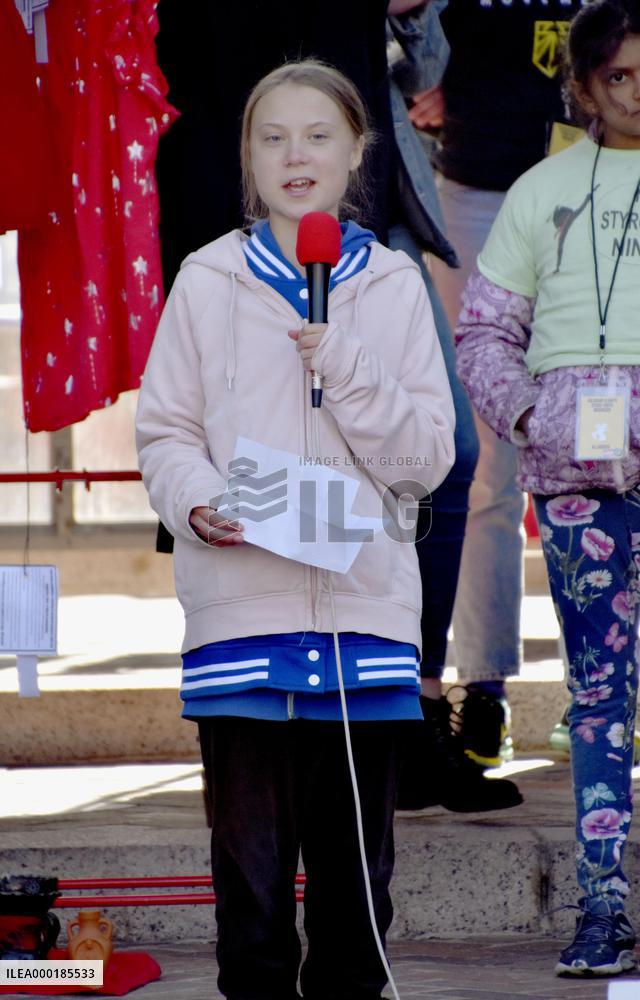 Thunberg calls for action at climate rally in Denver