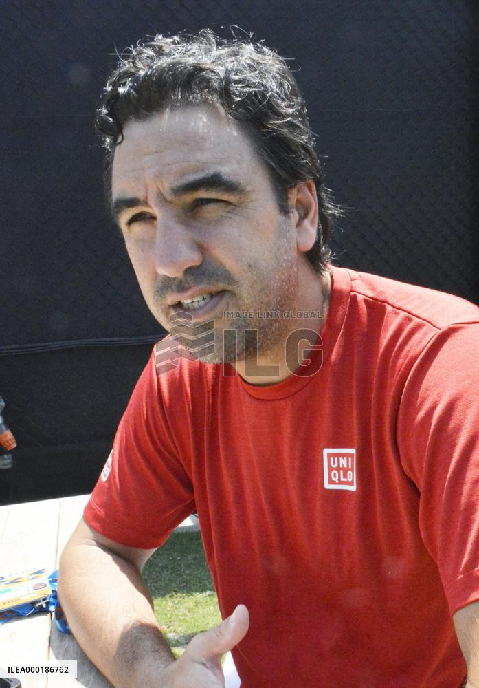 Nishikori splits from long-time coach Bottini