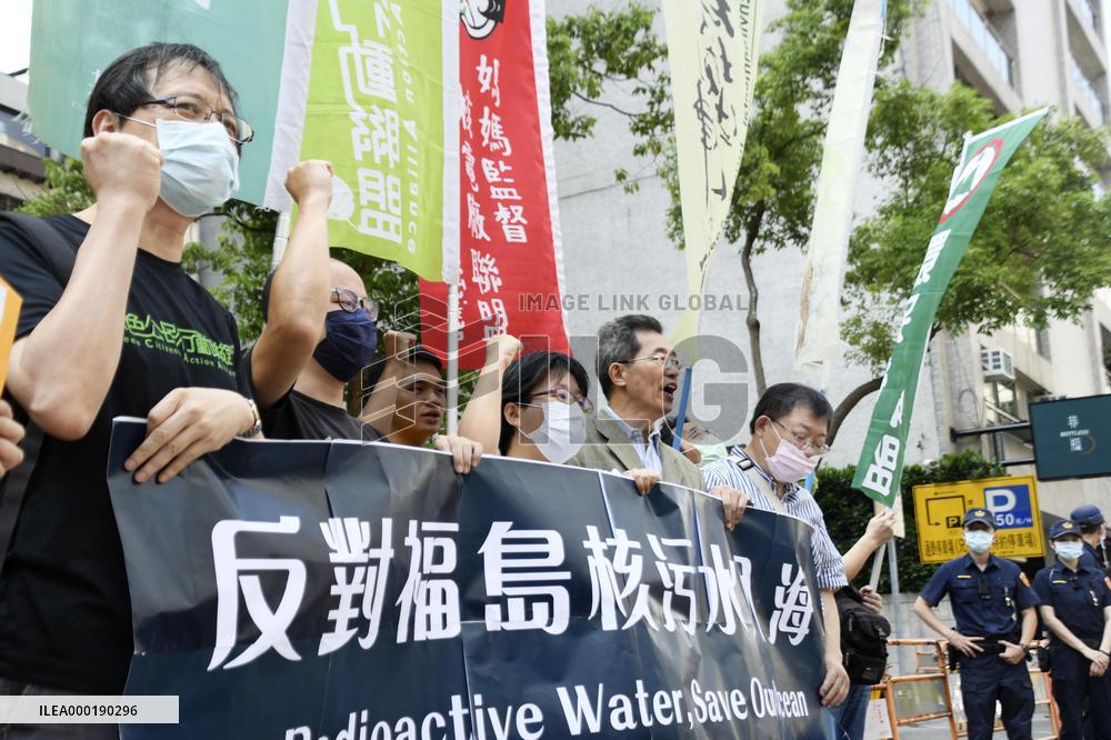 Taiwan warns about Fukushima water